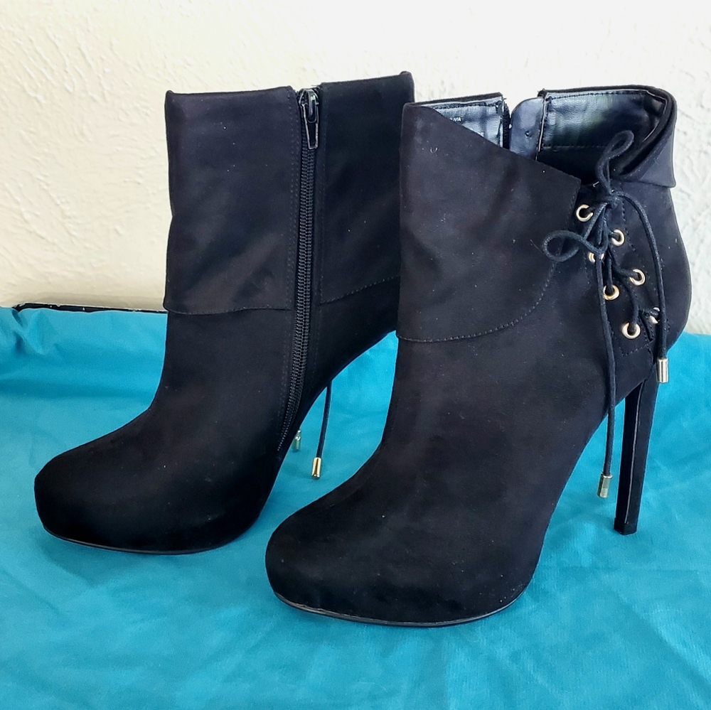 Sz 8M Thalia Sodi Womens OHLIVIA Round Toe Ankle Platform Boots